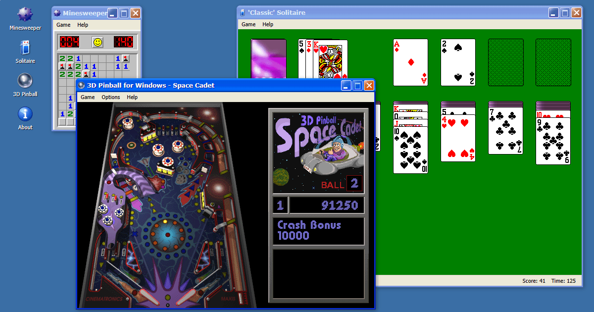 Windows XP 바탕화면에 지뢰찾기, 솔리테어, 3D 핀볼 창이 열린 XP Games 화면
